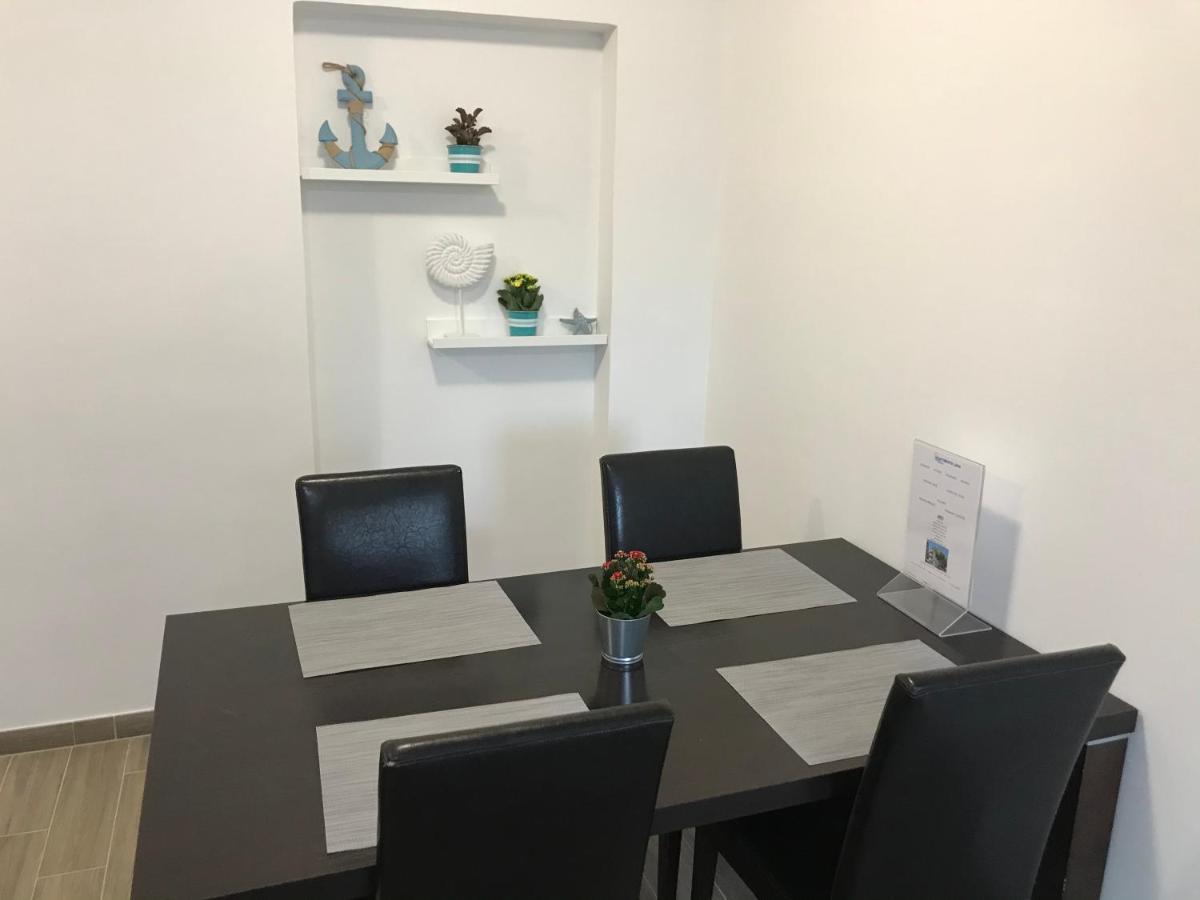 Apartments Lena Baška Eksteriør bilde
