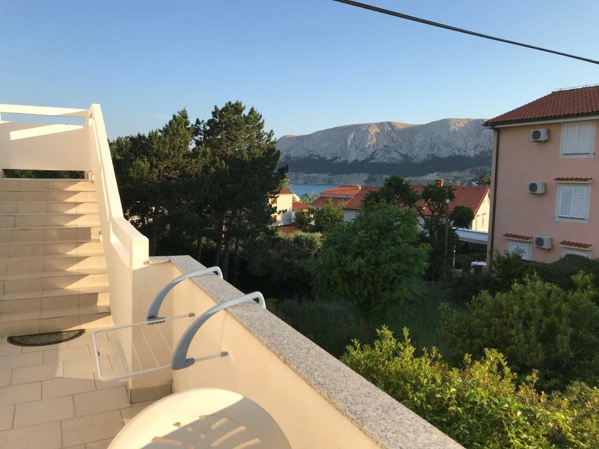 Apartments Lena Baška Eksteriør bilde
